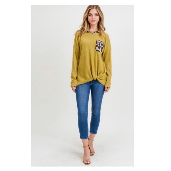 🔥$5🔥WAFFLE TOP W/LEOPARD POCKET & TWISTED HEM - Picture 4 of 6